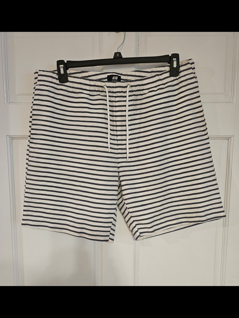H&M White and Navy Striped Drawstring Relaxed Shorts